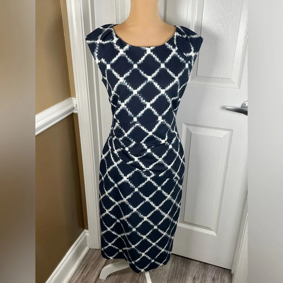 Phase Eight Blue And White Diamond Pattern Shift Dress Size 12 - Picture 7 of 9